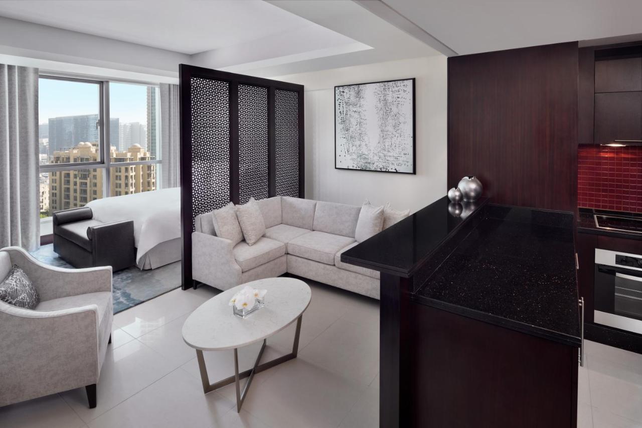 Hotel Address Downtown Dubai Esterno foto A suite at the Atlantis Paradise Island