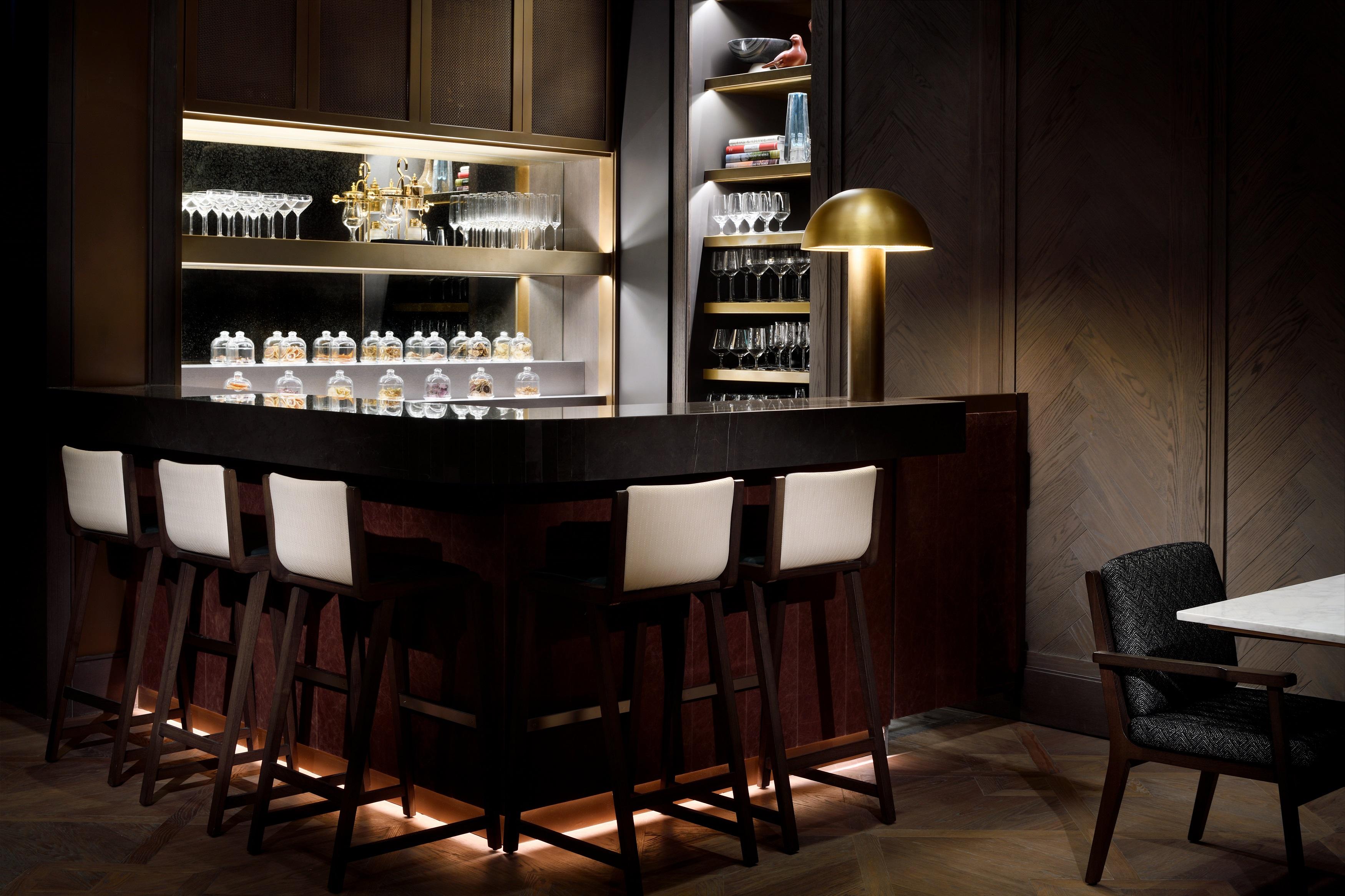 Hotel Address Downtown Dubai Esterno foto The bar at the restaurant