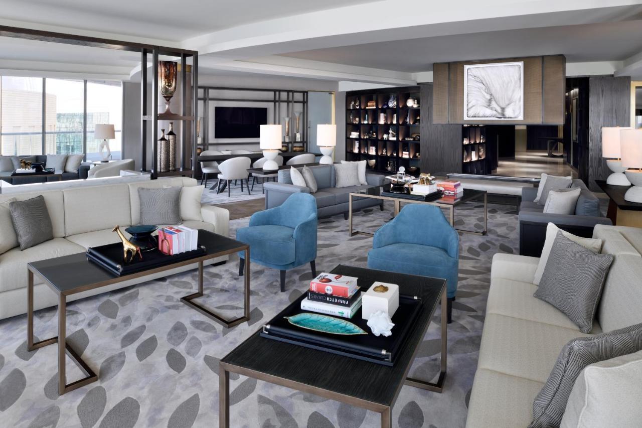 Hotel Address Downtown Dubai Esterno foto The living room of a three-bedroom suite