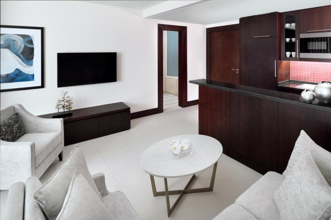 Hotel Address Downtown Dubai Esterno foto A typical apartment